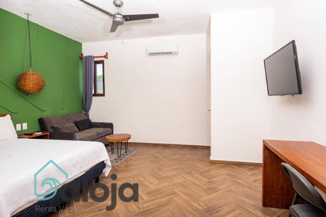 Vica Guest House Con Piscina En La Entrada De La Zona Hotelera كانكون المظهر الخارجي الصورة