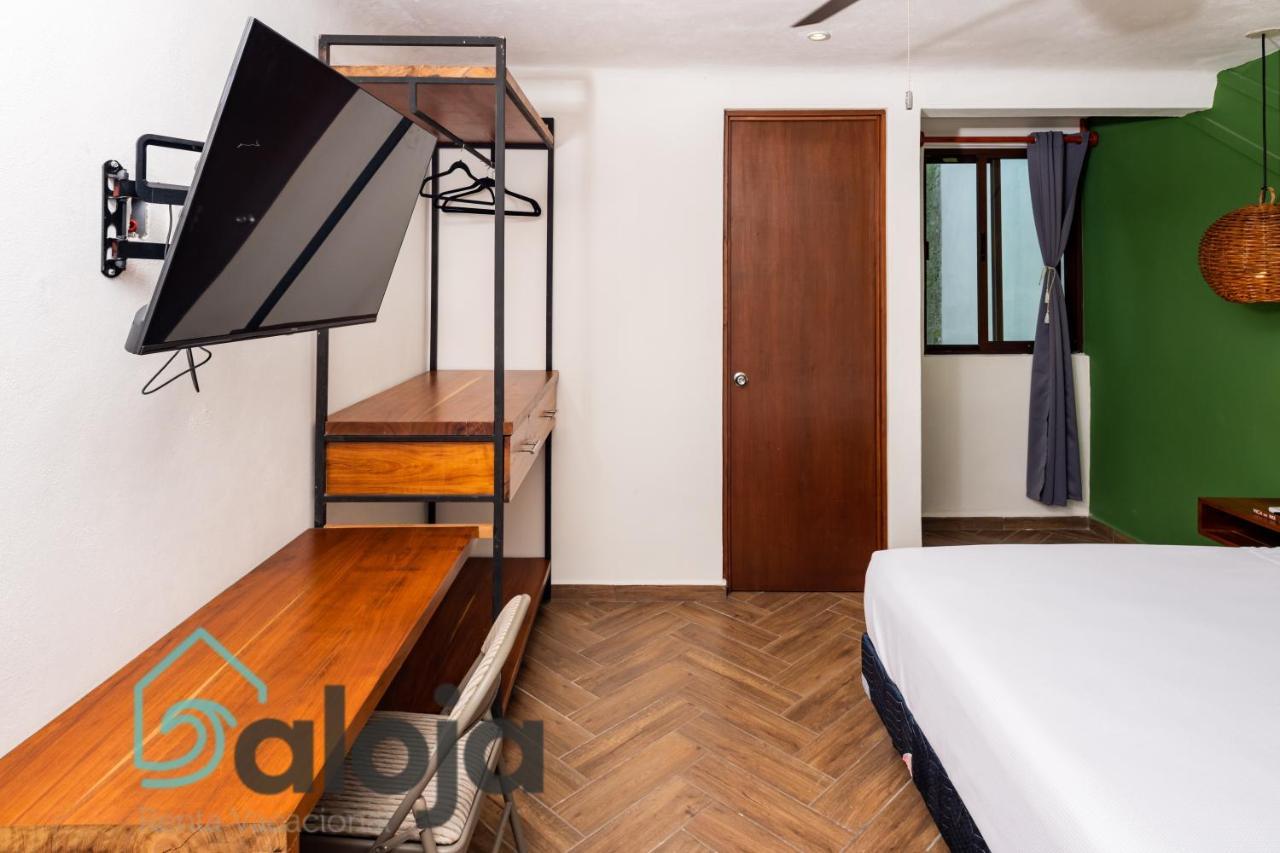 Vica Guest House Con Piscina En La Entrada De La Zona Hotelera كانكون المظهر الخارجي الصورة