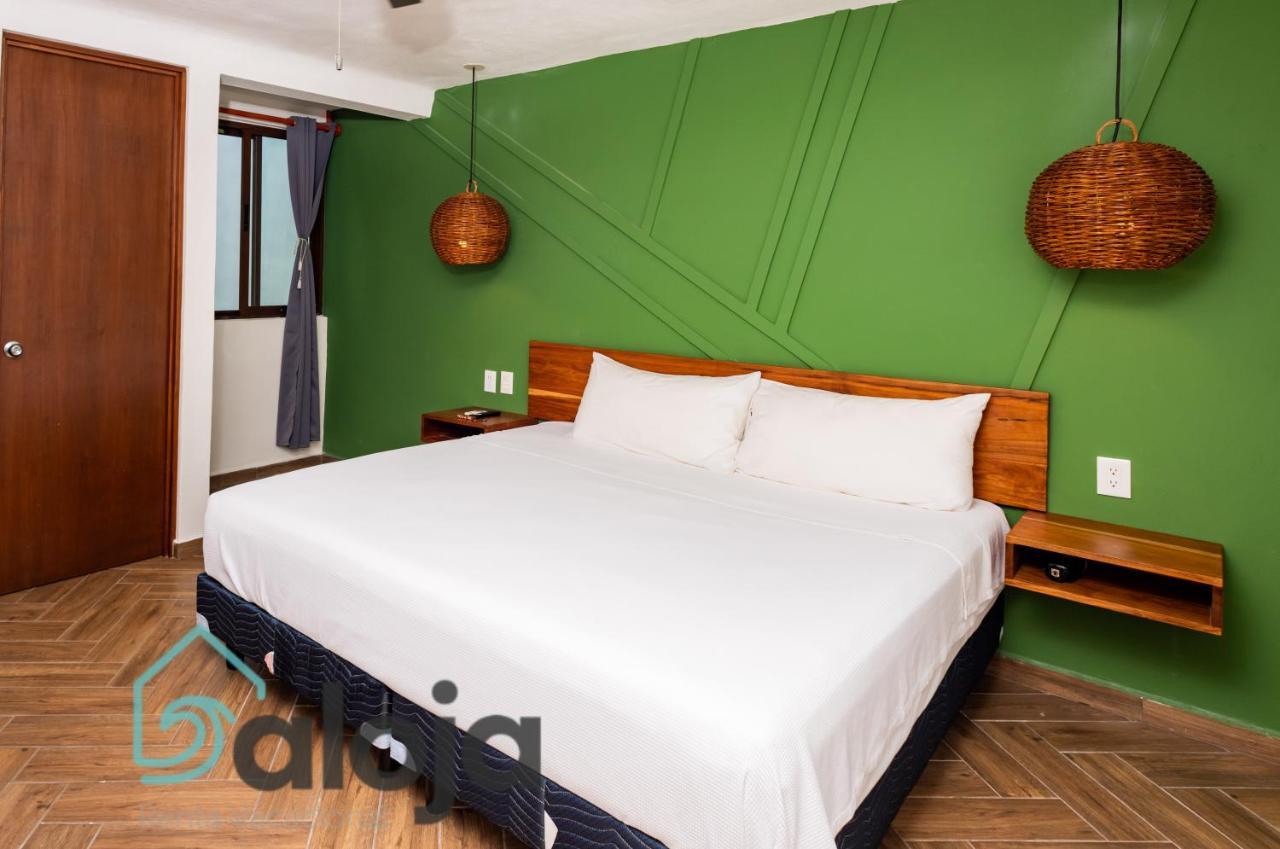 Vica Guest House Con Piscina En La Entrada De La Zona Hotelera كانكون المظهر الخارجي الصورة