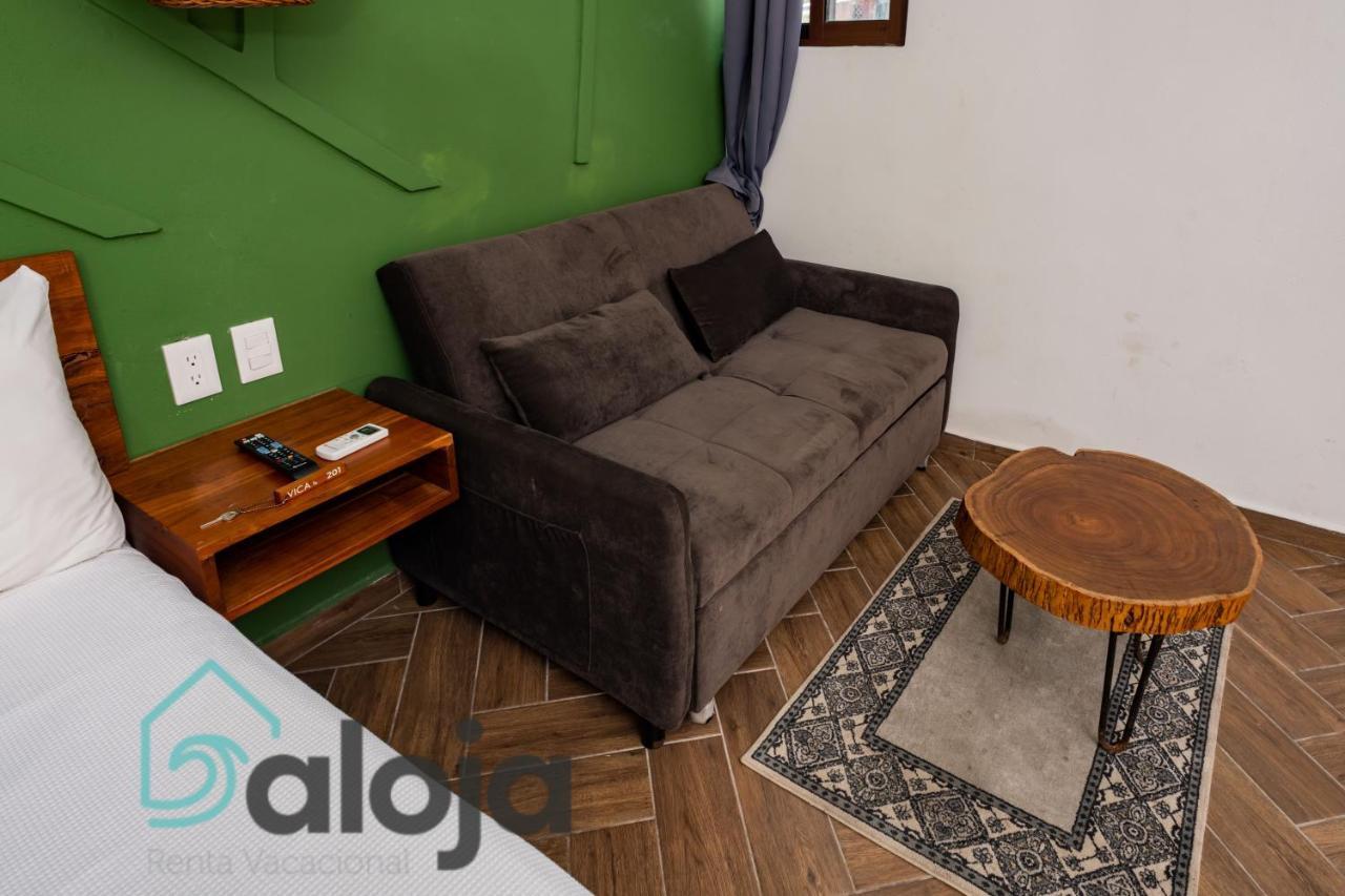 Vica Guest House Con Piscina En La Entrada De La Zona Hotelera كانكون المظهر الخارجي الصورة