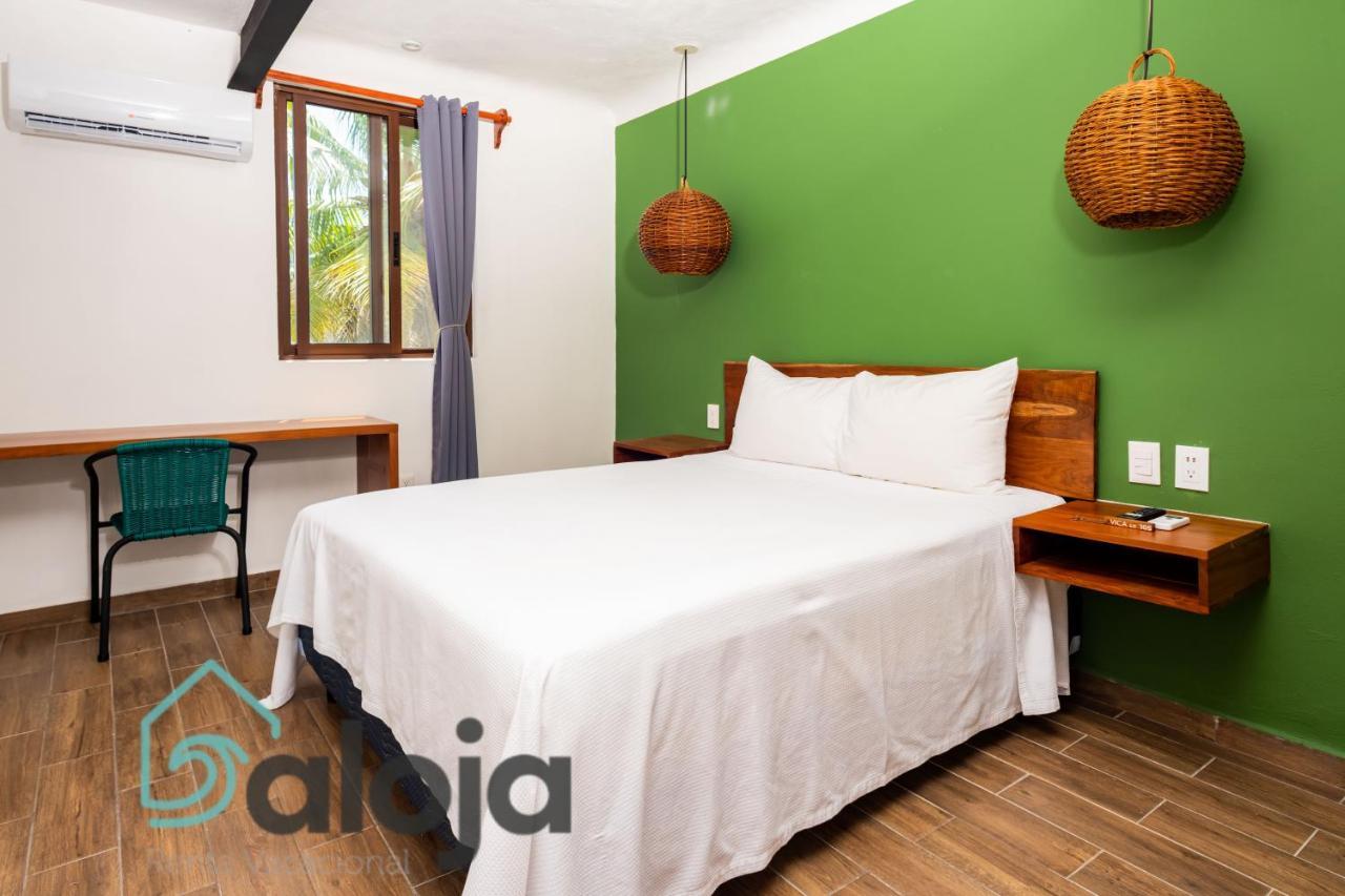 Vica Guest House Con Piscina En La Entrada De La Zona Hotelera كانكون المظهر الخارجي الصورة
