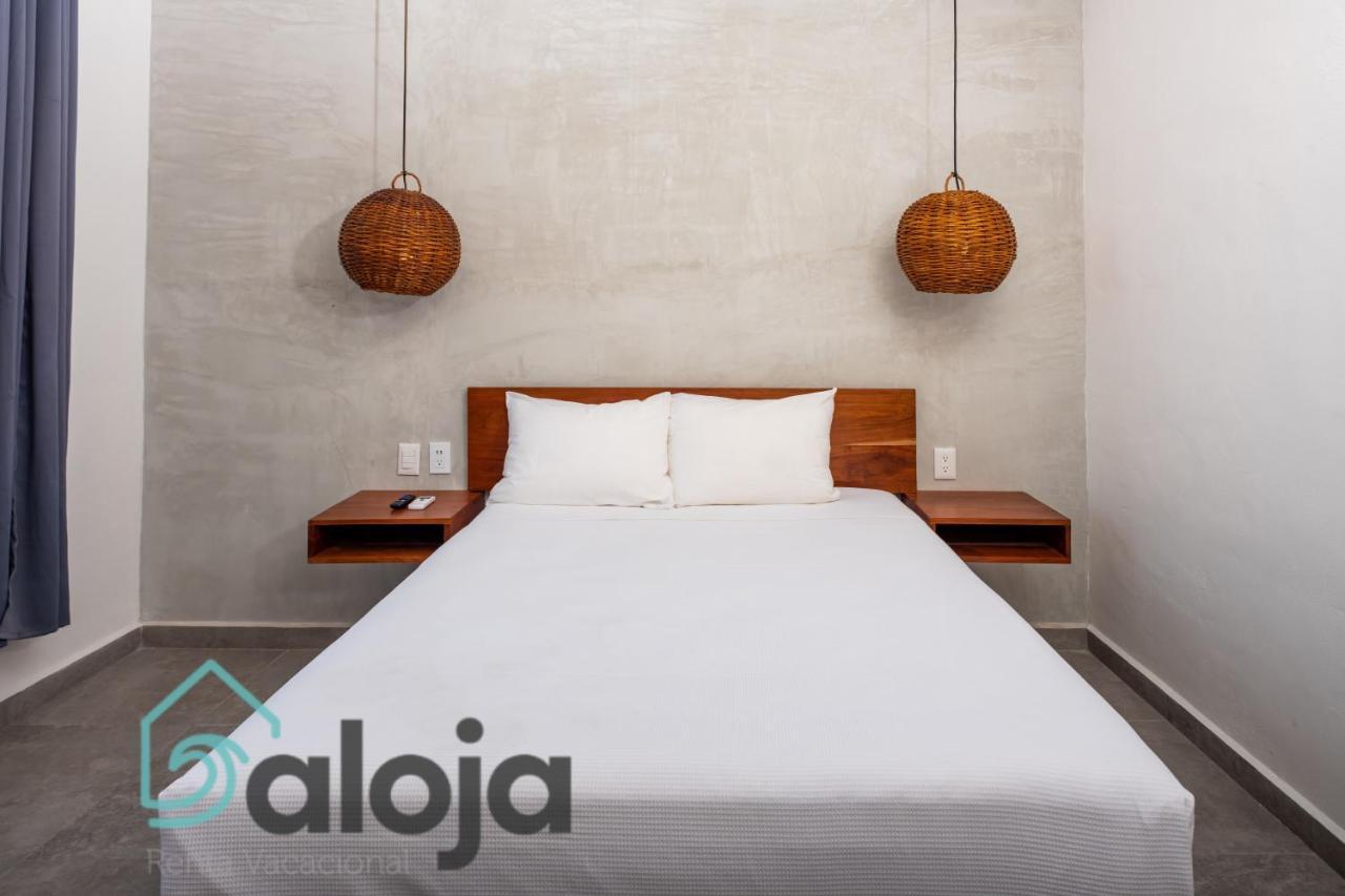 Vica Guest House Con Piscina En La Entrada De La Zona Hotelera كانكون المظهر الخارجي الصورة