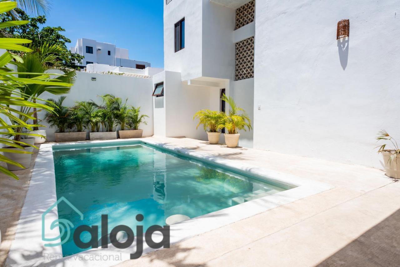 Vica Guest House Con Piscina En La Entrada De La Zona Hotelera كانكون المظهر الخارجي الصورة