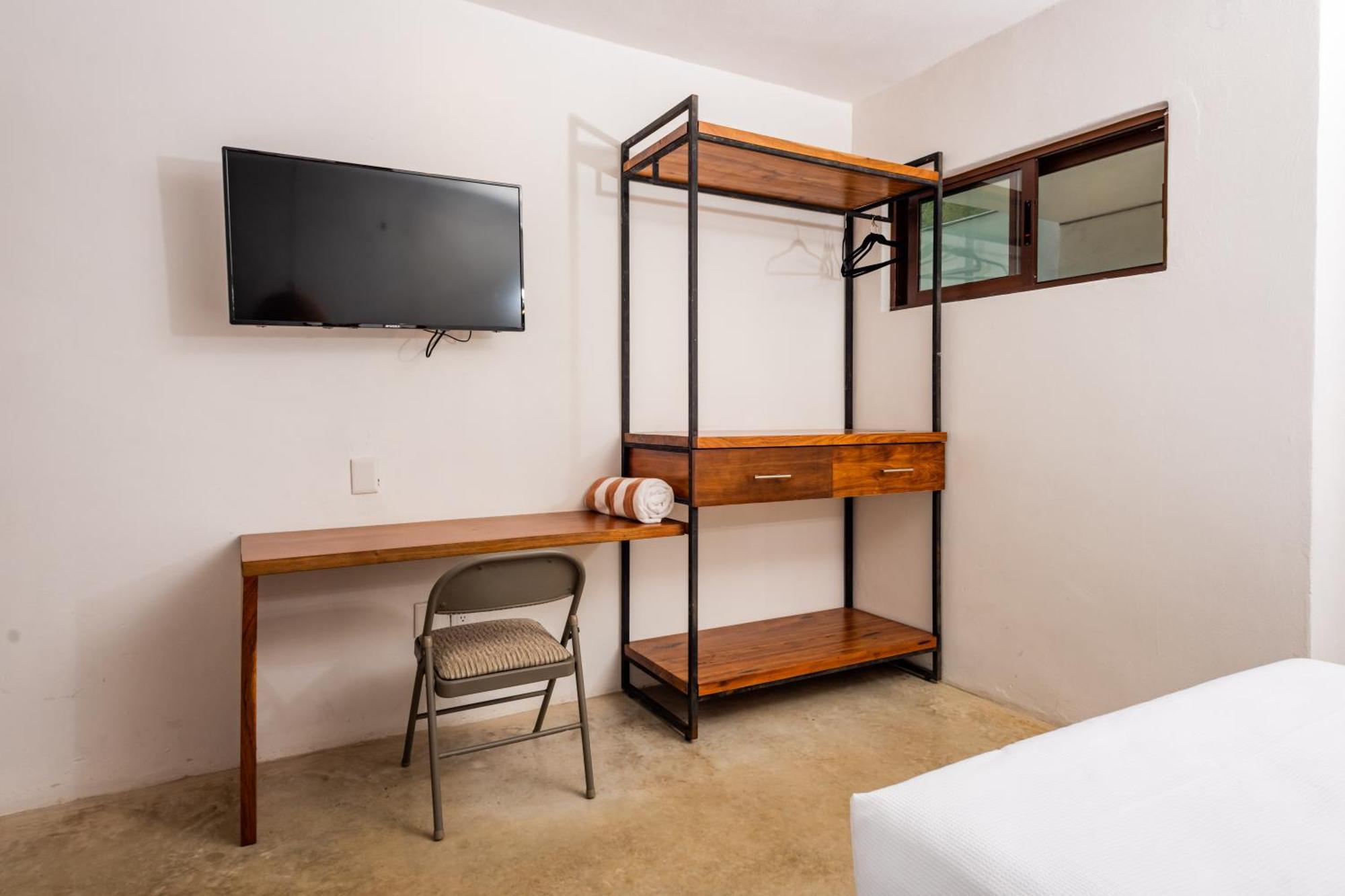 Vica Guest House Con Piscina En La Entrada De La Zona Hotelera كانكون المظهر الخارجي الصورة
